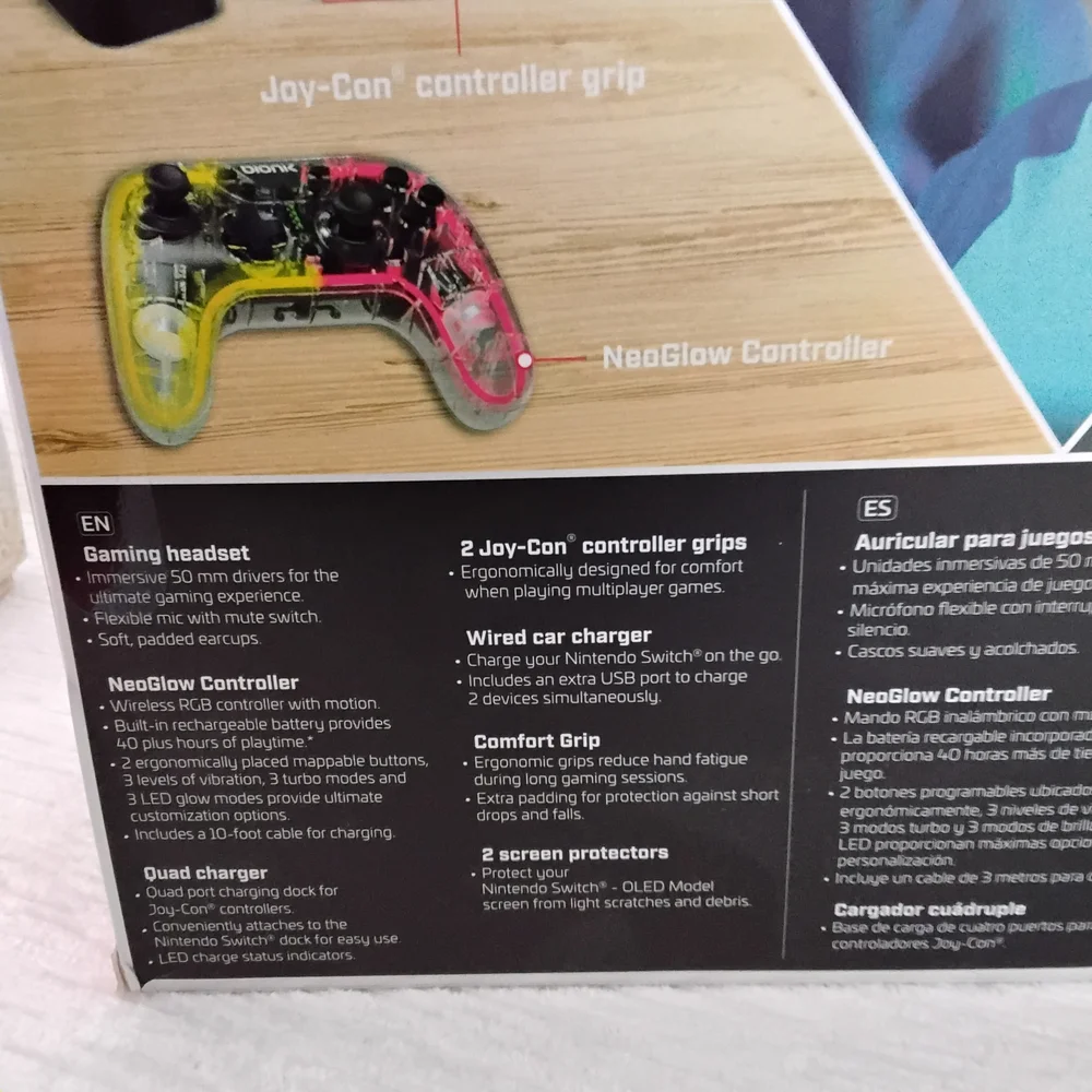 Nintendo Switch Pro Kit+ - Black and White